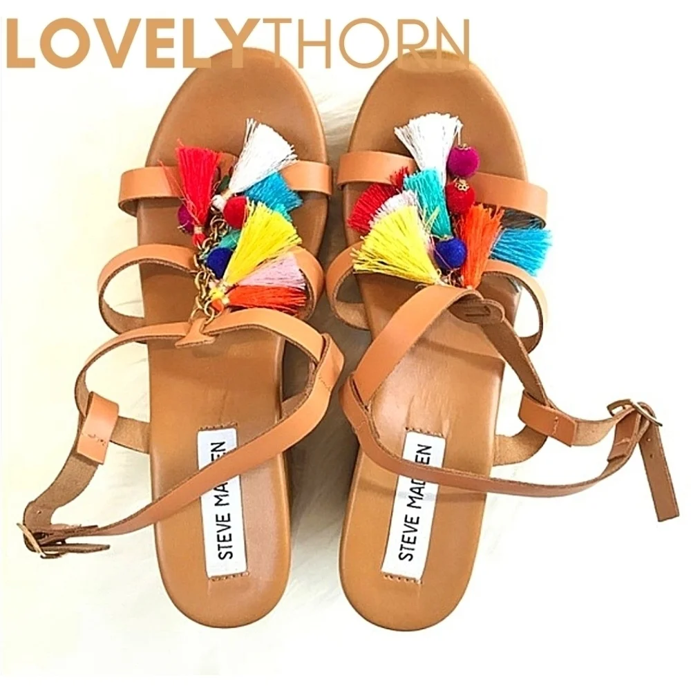 STEVE MADDEN // wooden platform tassel wedge sandals